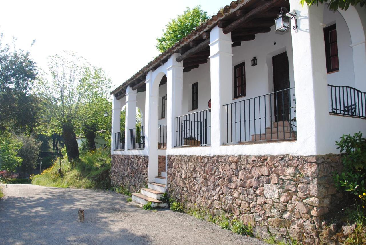 Finca Valbono Apartamentos Rurales Y Hotel Aracena Exterior foto